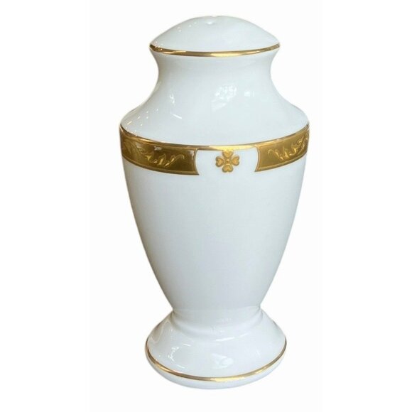 VTG Lenox Landmark Gold Classic Collection Laurel Band Salt & Pepper Set - Picture 2 of 16